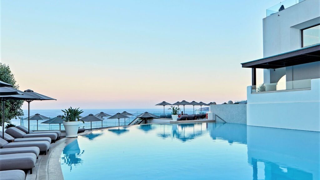 Esperos Blue Village