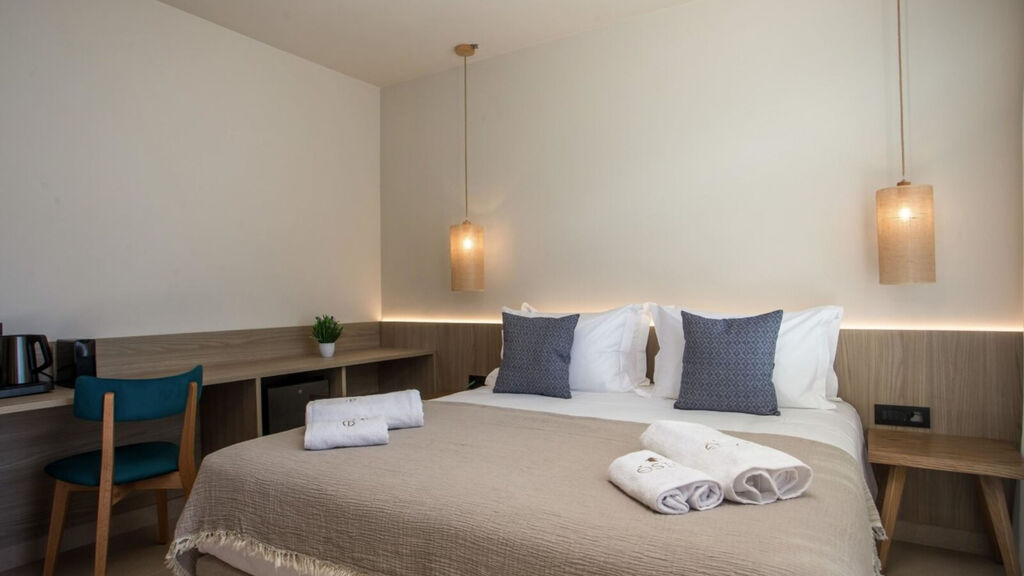 Este Elegant Suites & Villas