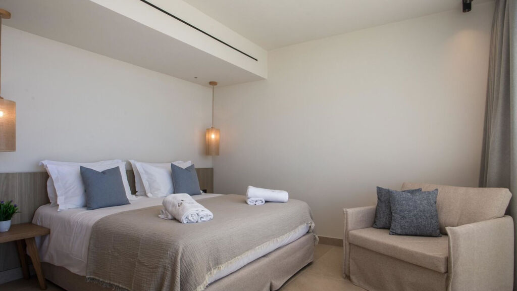 Este Elegant Suites & Villas