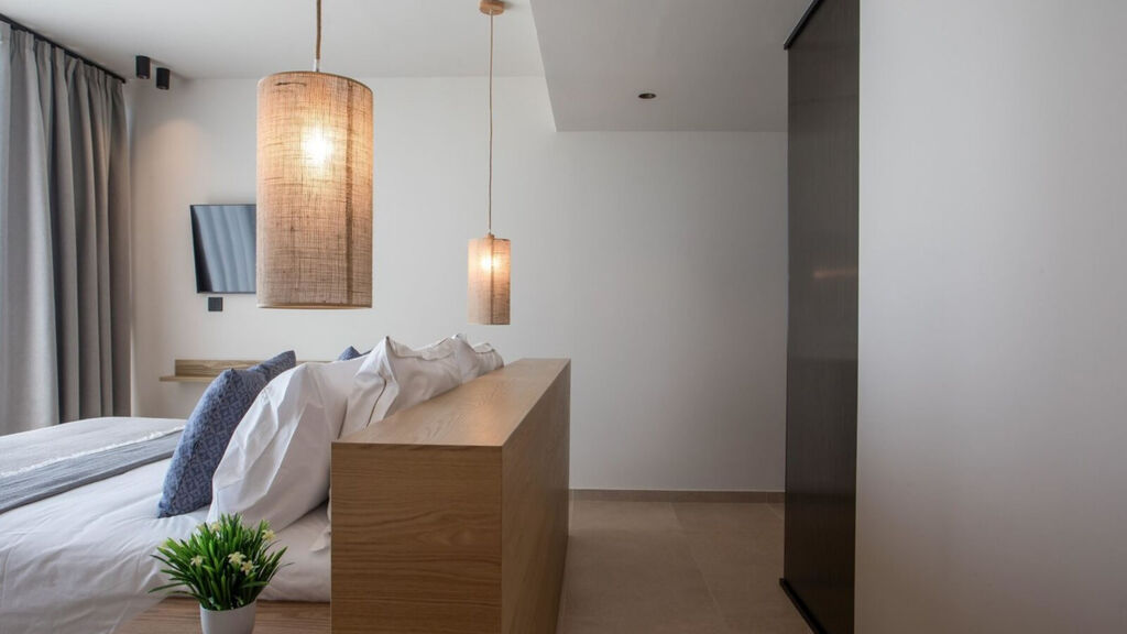 Este Elegant Suites & Villas