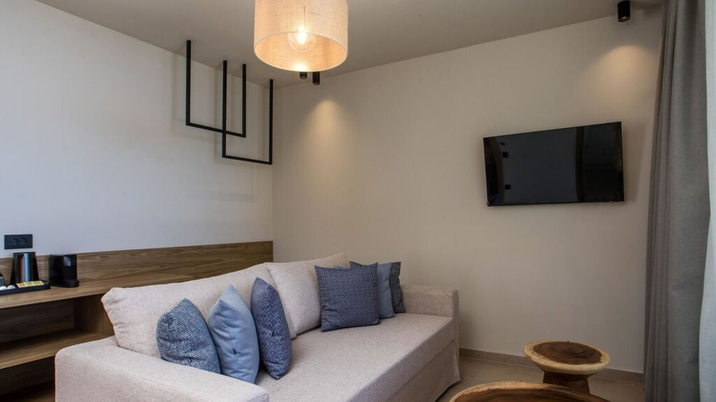 Este Elegant Suites & Villas