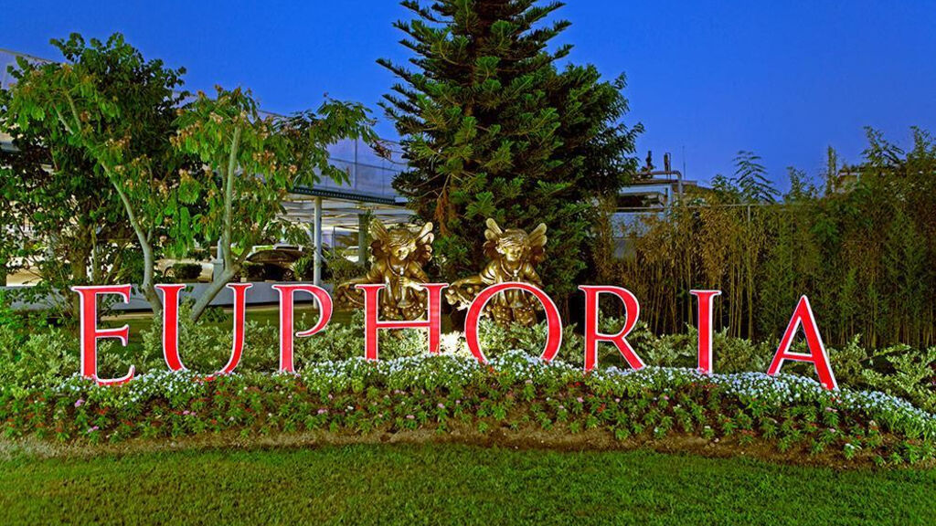 Euphoria Palm Beach Resort