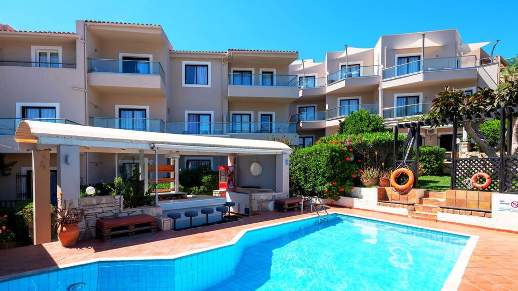 Eva Mare Hotel & Suites