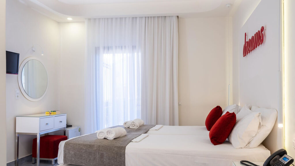 Eva Mare Hotel & Suites