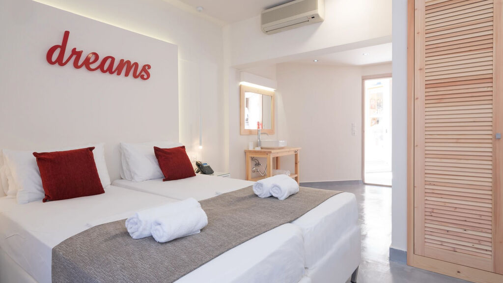 Eva Mare Hotel & Suites