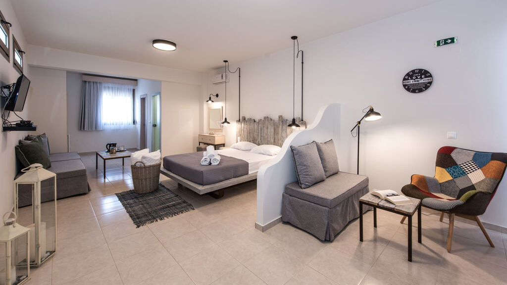 Eva Mare Hotel & Suites