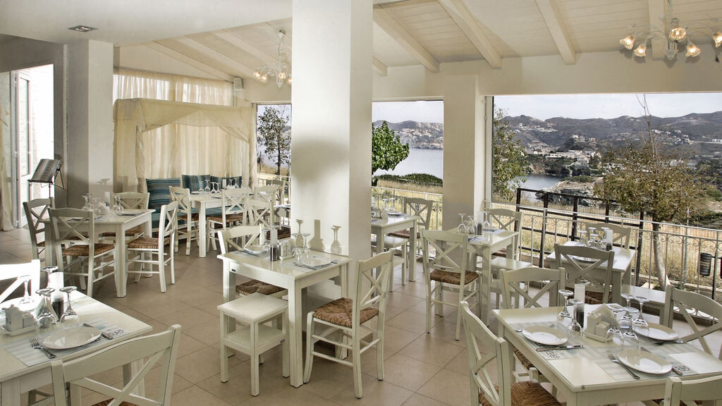 Eva Mare Hotel & Suites