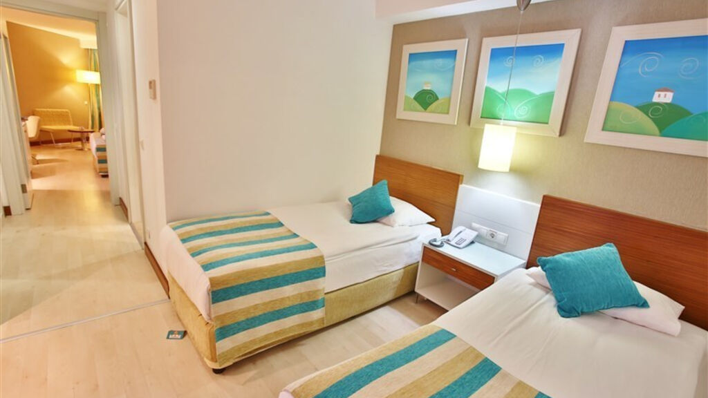 Evren Beach Resort & Spa