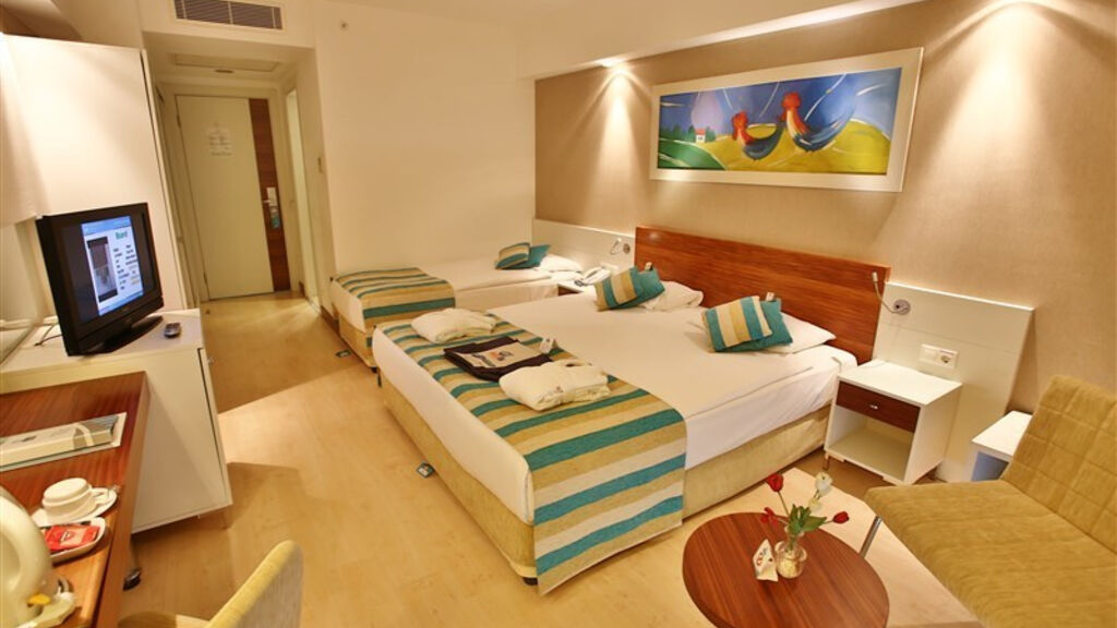 Evren Beach Resort & Spa