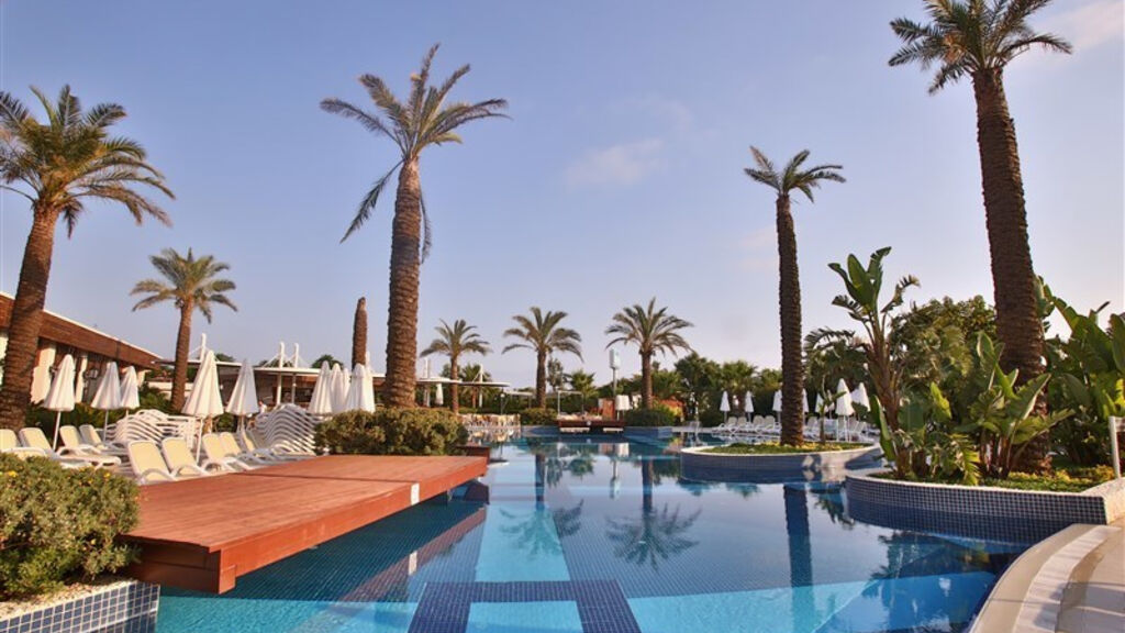 Evren Beach Resort & Spa