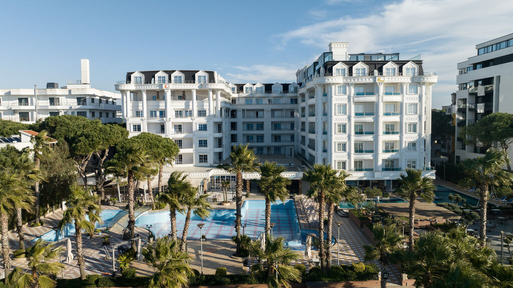 Fafa Premium / Meli Premium