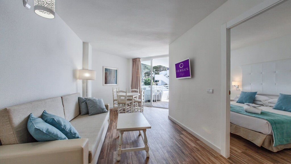 Fergus Style Cala Blanca Suites