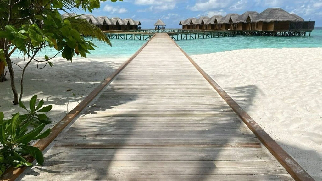 Fihalhohi Island Resort