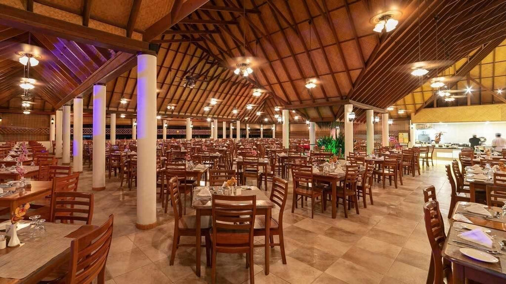 Fihalhohi Island Resort