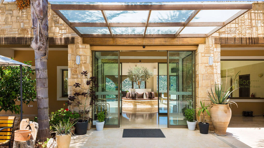 Filion Suites Resort & Spa