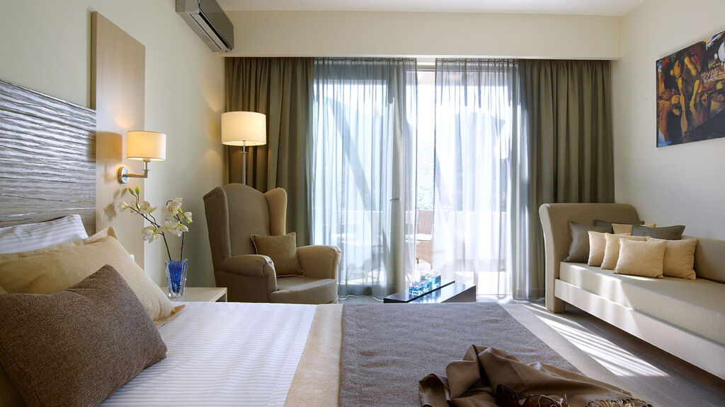 Filion Suites Resort & Spa