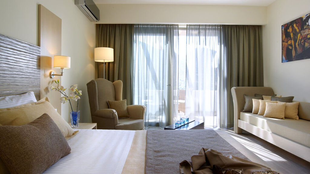 Filion Suites Resort & Spa