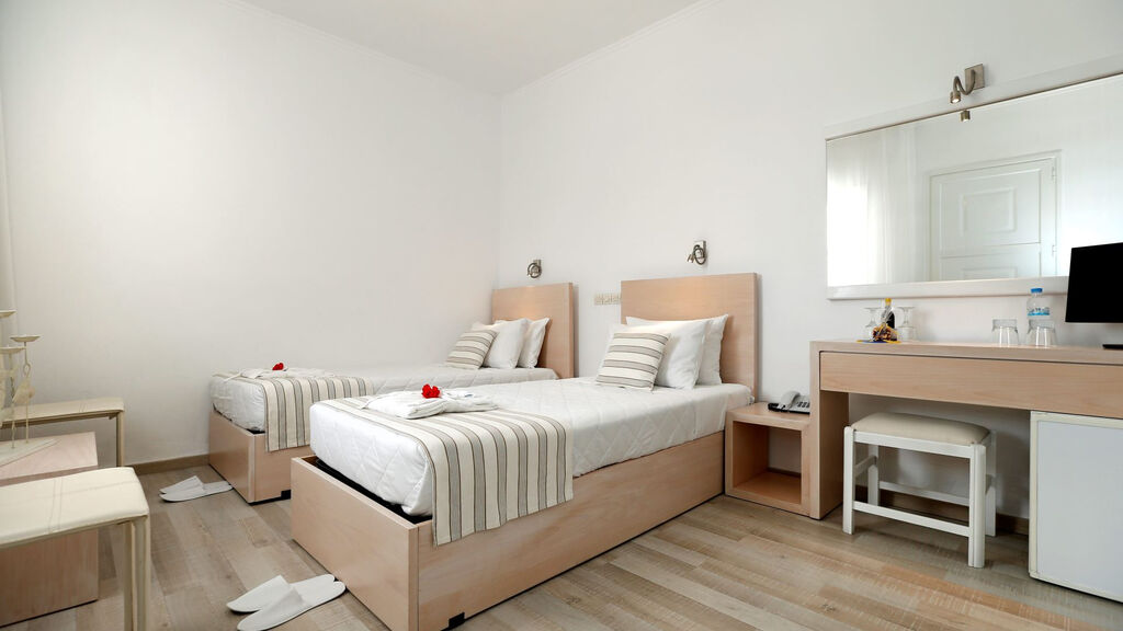 Fito Aqua Bleu Resort