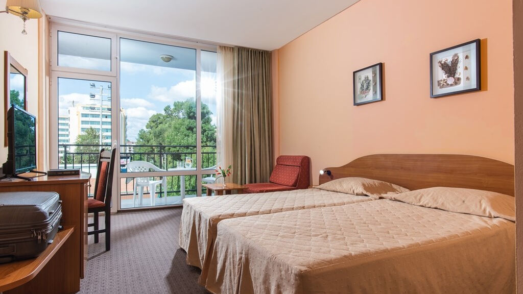 Flamingo Beach (Ex. Avliga)