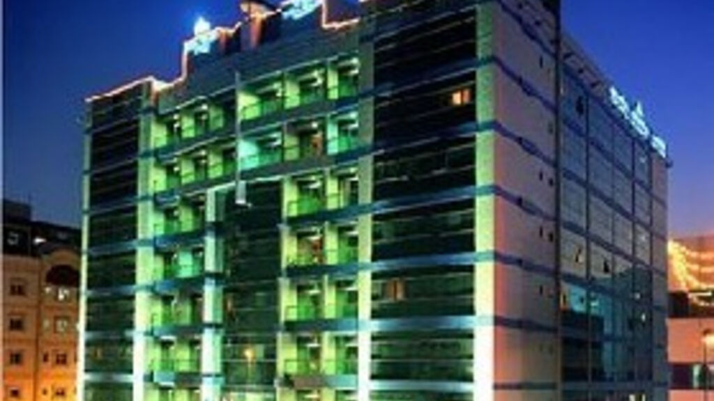 Flora Grand