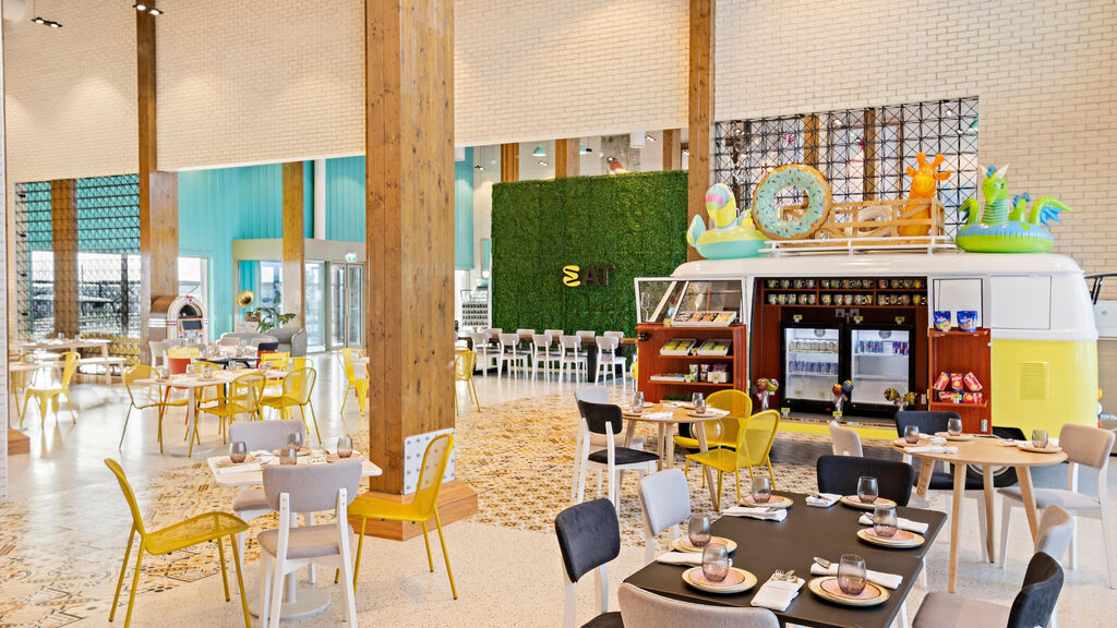 Fuwairit Kite Beach, Tapestry Collection By Hilton