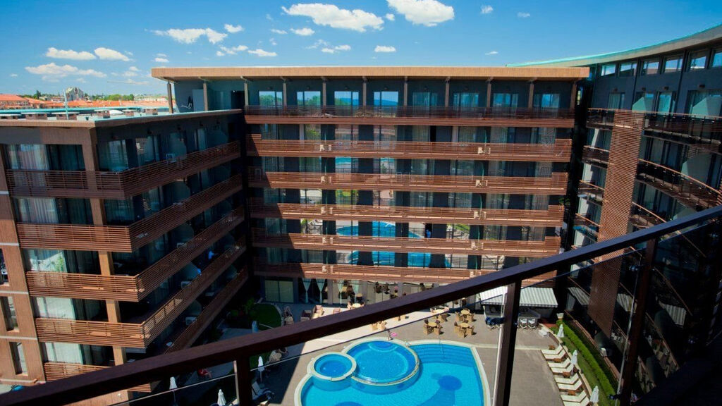 Galeon Residence & Spa