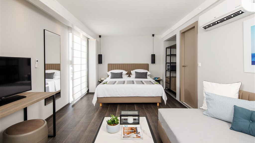 Gava Waterman Milna Resort