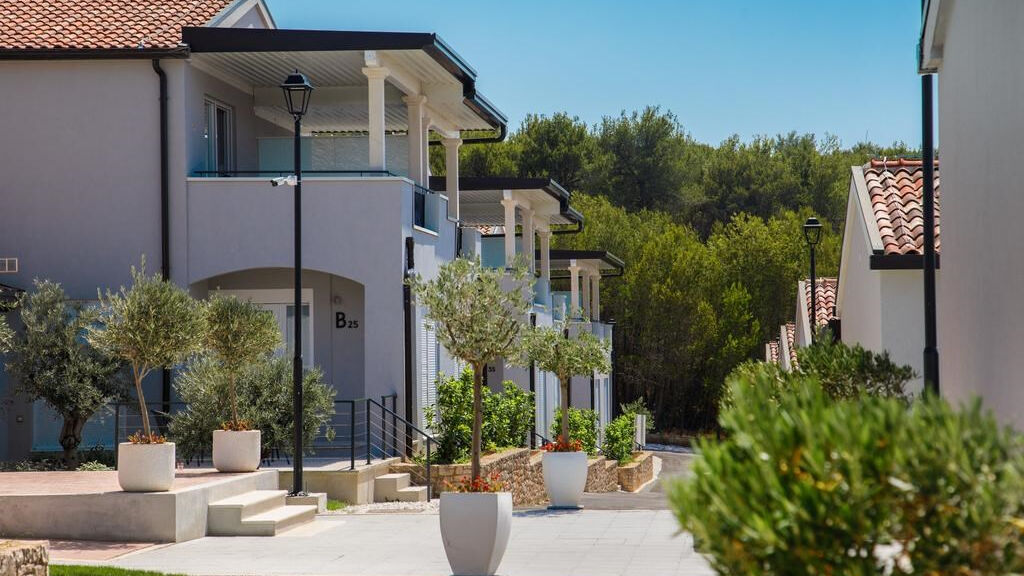 Gava Waterman Milna Resort