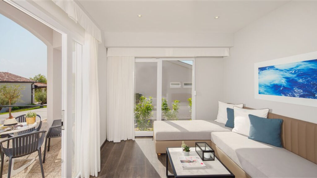 Gava Waterman Milna Resort