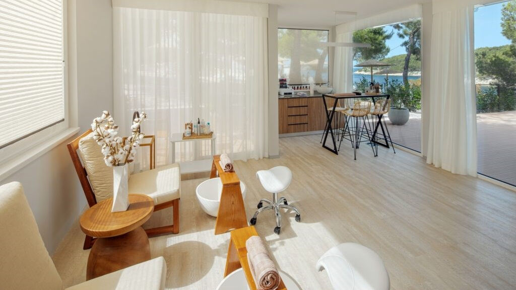 Gava Waterman Milna Resort