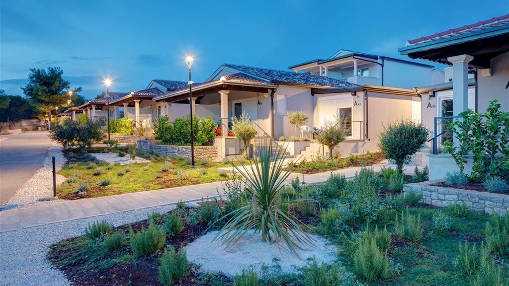 Gava Waterman Milna Resort