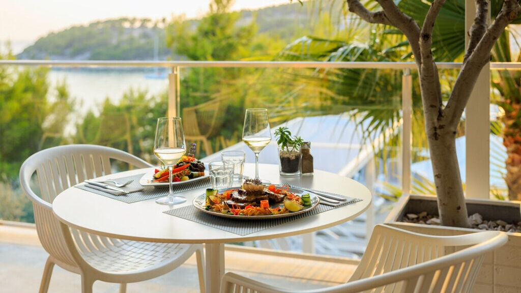 Gava Waterman Milna Resort