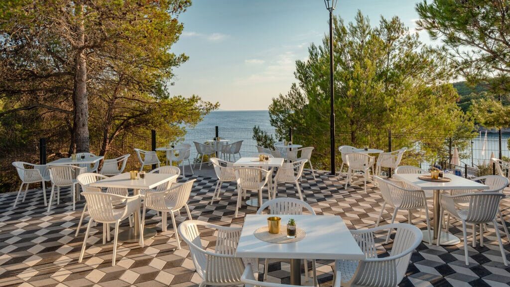 Gava Waterman Milna Resort