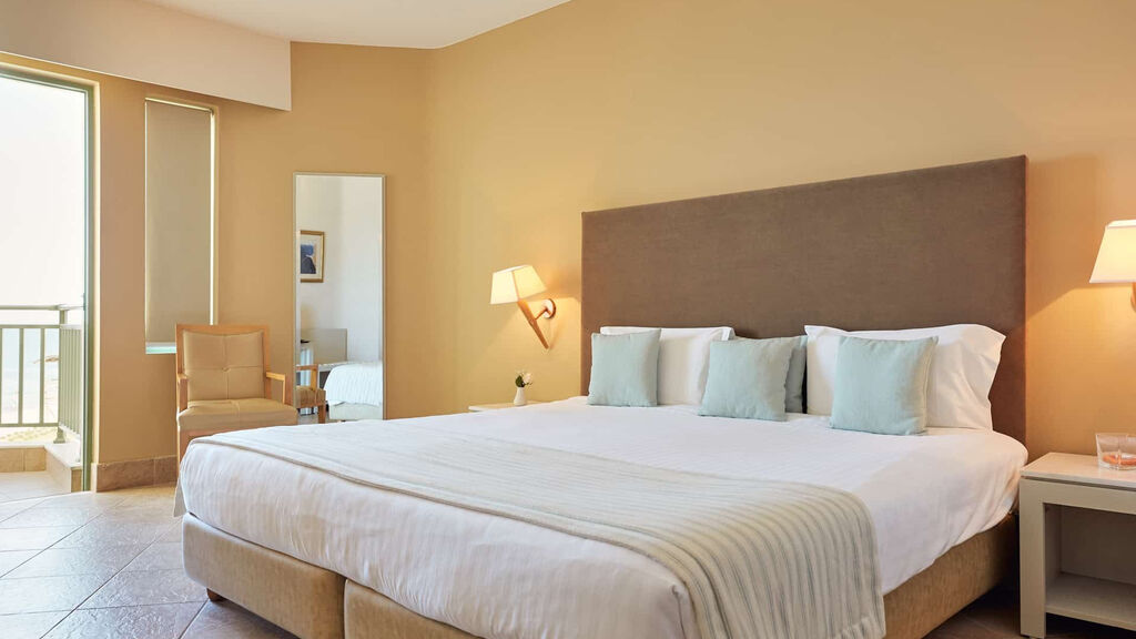 Giannoulis Grand Bay Beach Resort