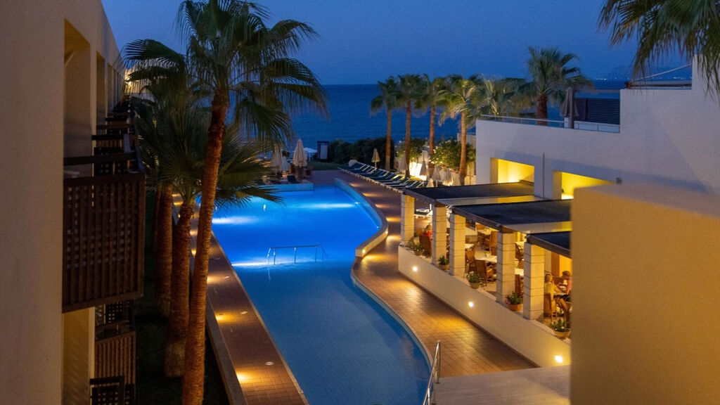 Giannoulis Santa Marina Plaza