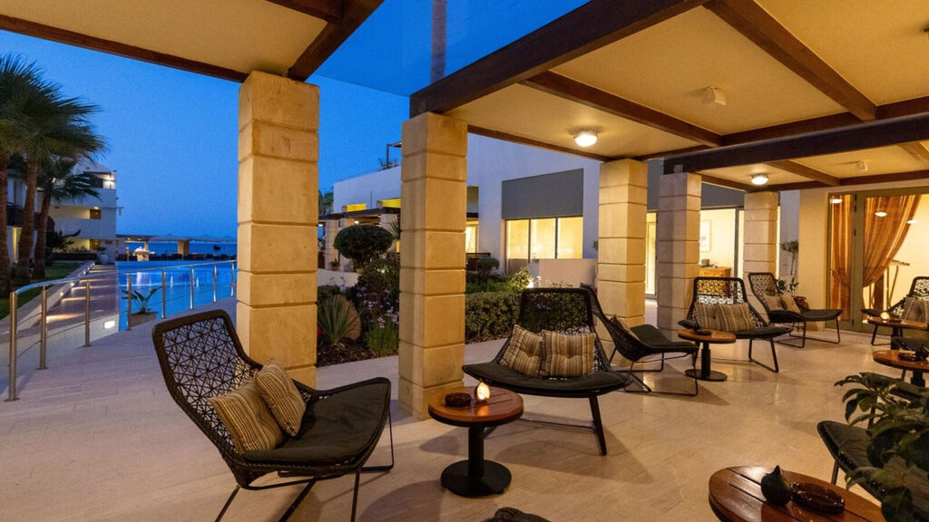 Giannoulis Santa Marina Plaza