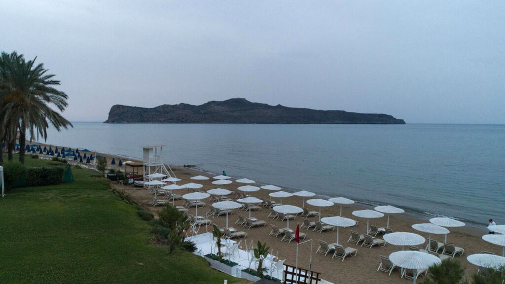 Giannoulis Santa Marina Plaza