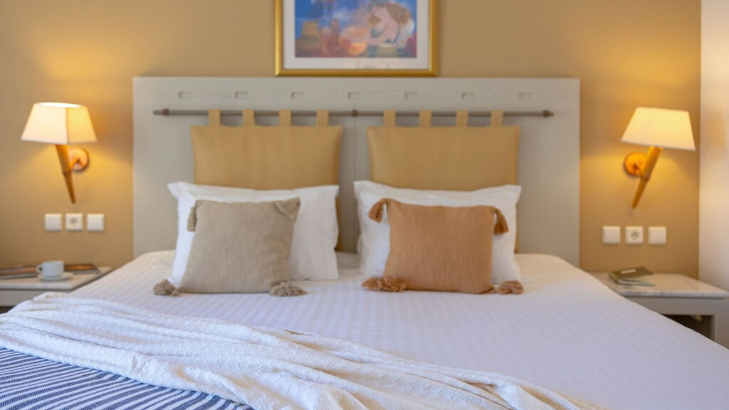 Giannoulis Santa Marina Plaza