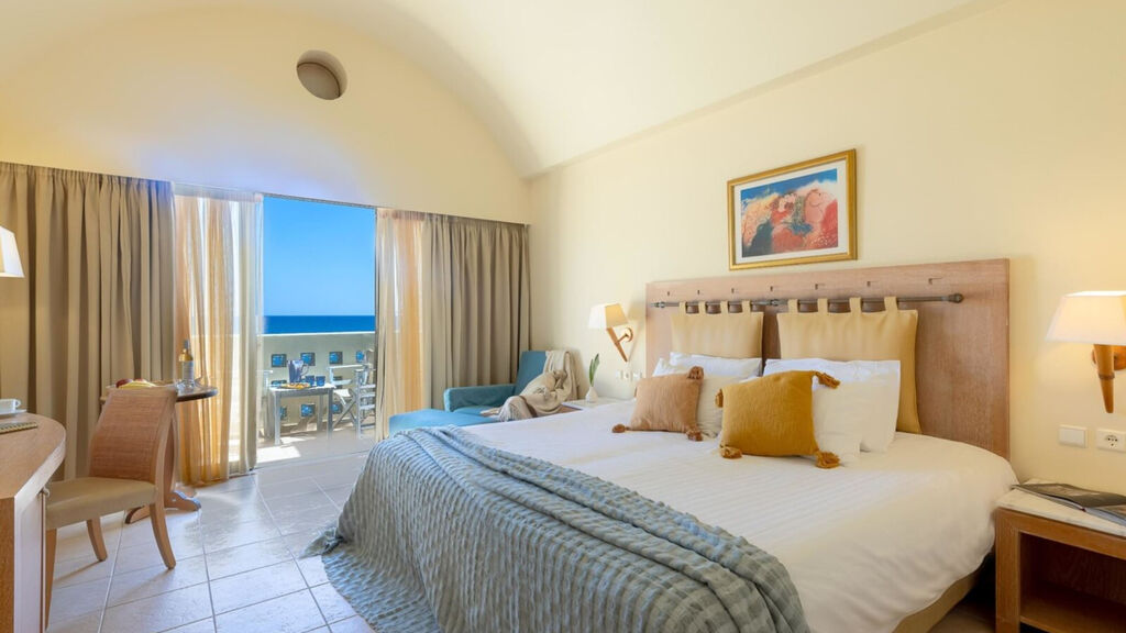 Giannoulis Santa Marina Plaza