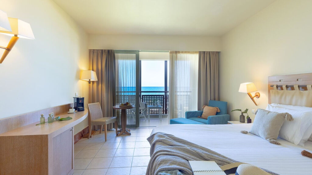 Giannoulis Santa Marina Plaza