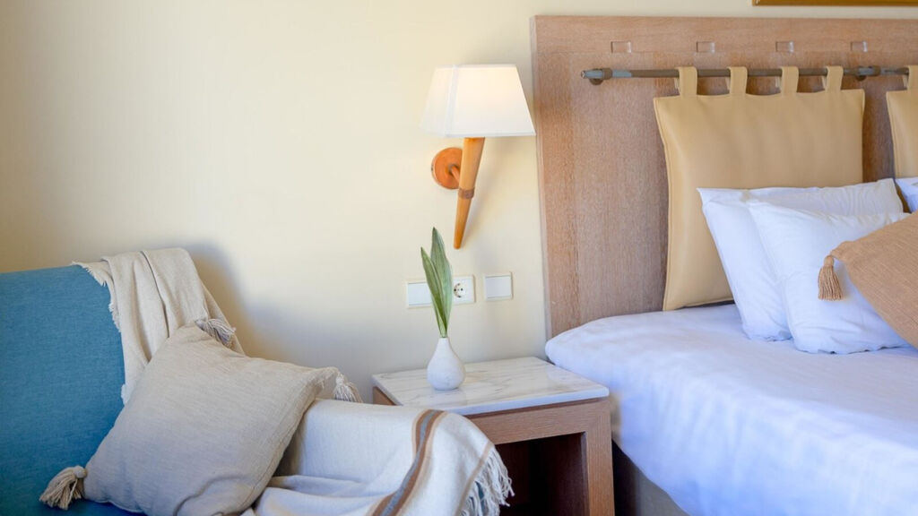 Giannoulis Santa Marina Plaza