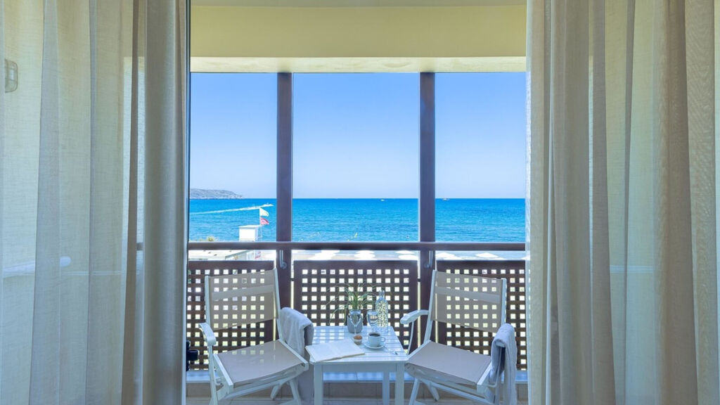 Giannoulis Santa Marina Plaza