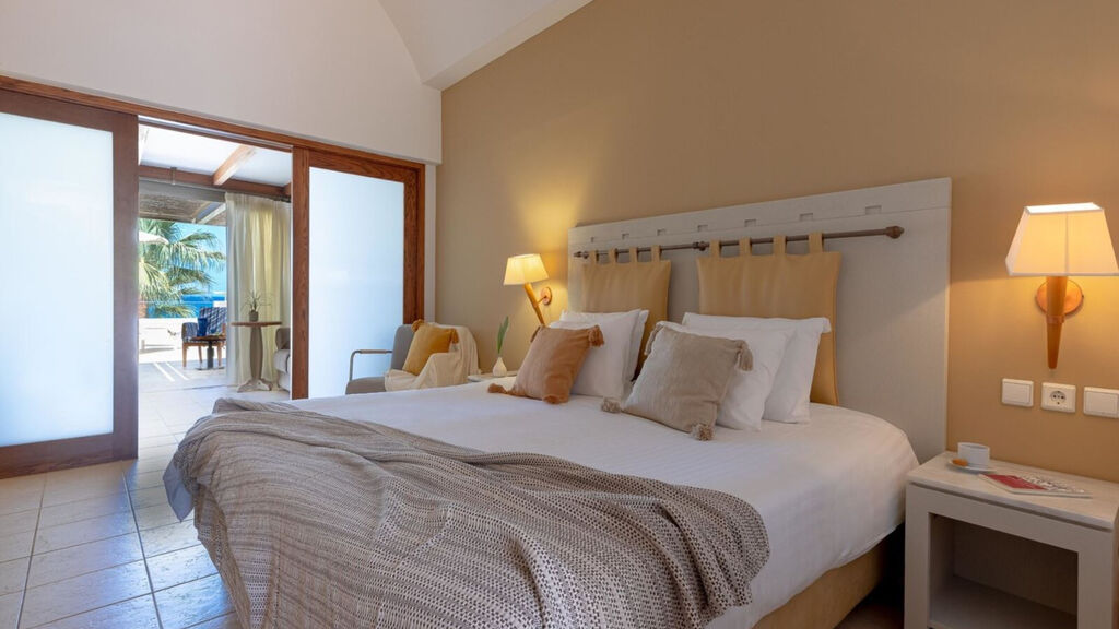 Giannoulis Santa Marina Plaza