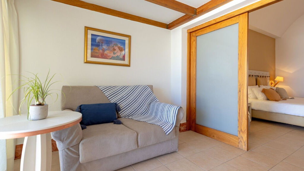 Giannoulis Santa Marina Plaza