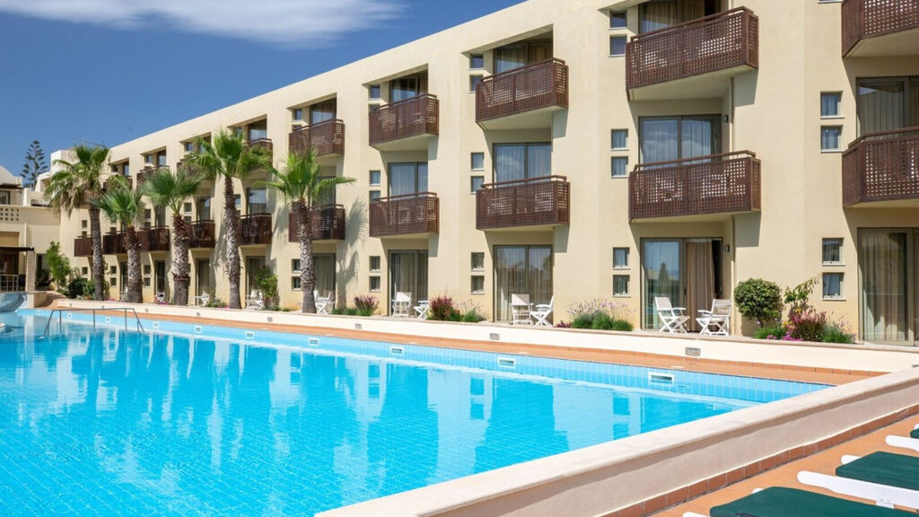 Giannoulis Santa Marina Plaza