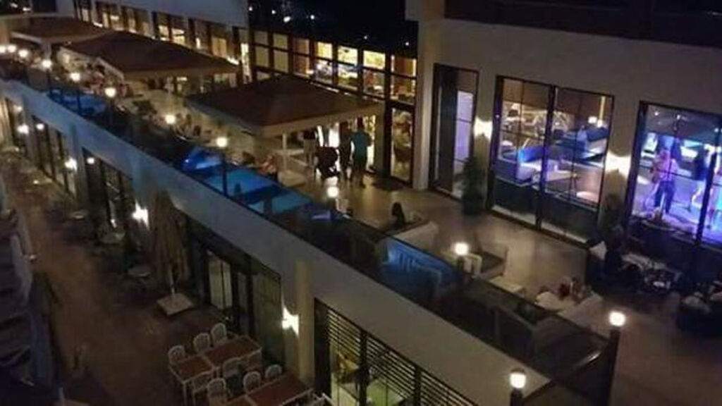 Glamour Resort & Spa
