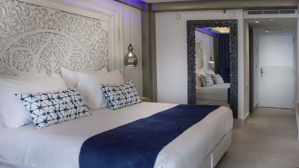 Glaros Royal Beach Hotel