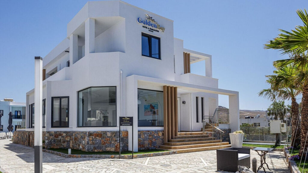 Golden Bay Hotel & Bungalows