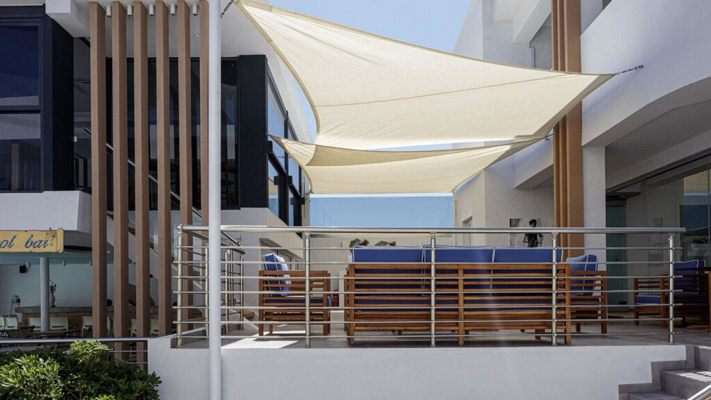 Golden Bay Hotel & Bungalows