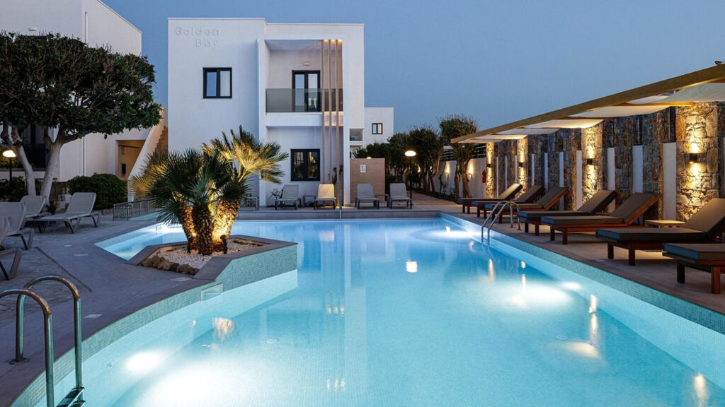 Golden Bay Hotel & Bungalows